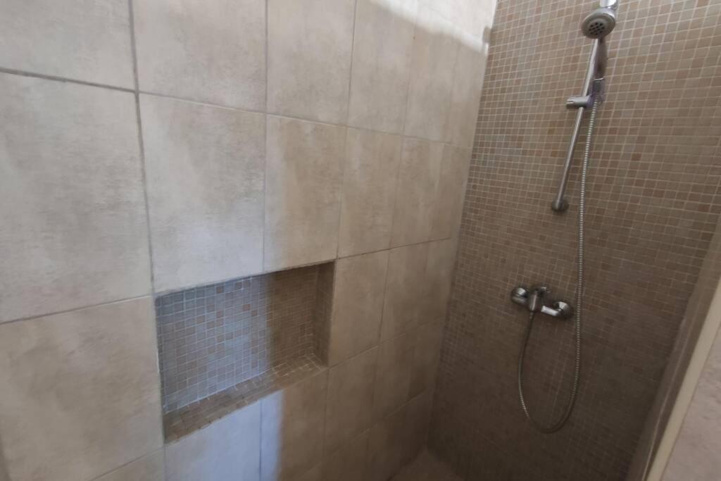 Logement Tout Confort Au Calme Entre Saint Tropez Et Les Gorges Du Verdon Le Thoronet Ngoại thất bức ảnh