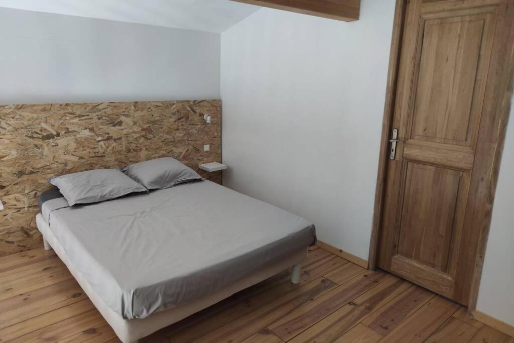 Logement Tout Confort Au Calme Entre Saint Tropez Et Les Gorges Du Verdon Le Thoronet Ngoại thất bức ảnh