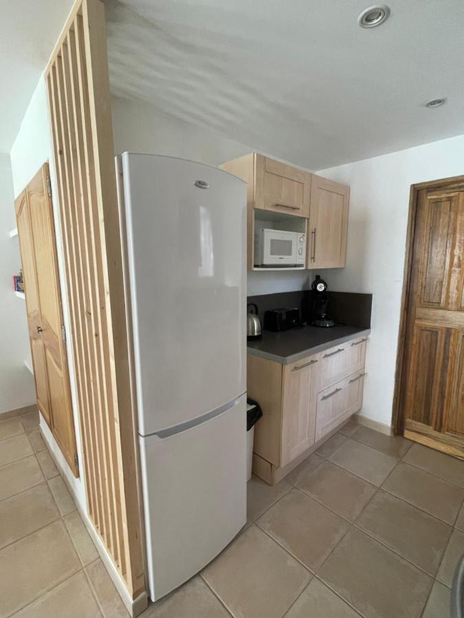 Logement Tout Confort Au Calme Entre Saint Tropez Et Les Gorges Du Verdon Le Thoronet Ngoại thất bức ảnh