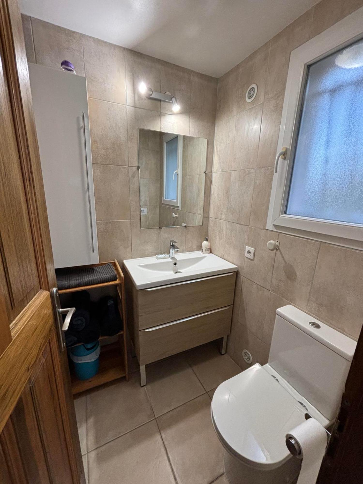 Logement Tout Confort Au Calme Entre Saint Tropez Et Les Gorges Du Verdon Le Thoronet Ngoại thất bức ảnh